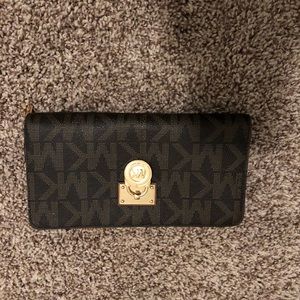 MK USED WALLET